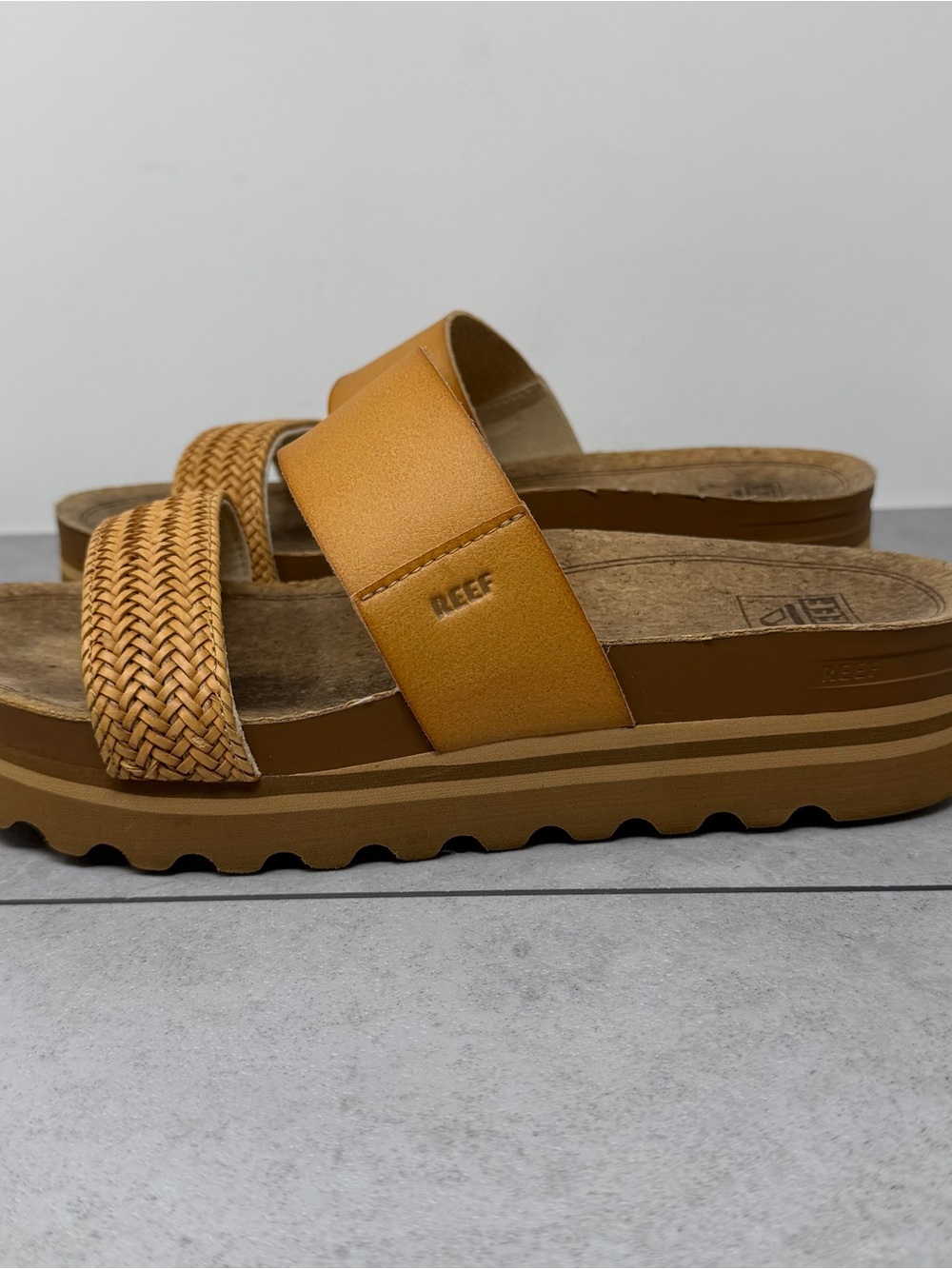 Reef Women’s Vista Hi Braided Double-Strap Slide Sandals Tan Sz 8